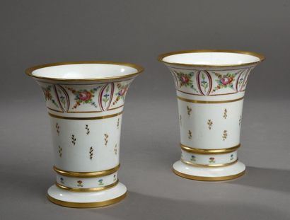 Lot de porcelaines du XIXe siècle: corbeille...