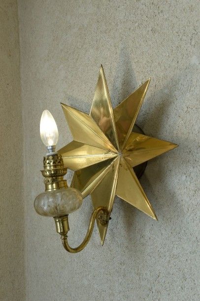 Paire d'appliques à pétrole vers 1960. En...