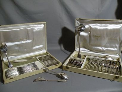 Ménagère en métal argenté Christofle, modèle...