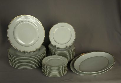 Service de table Bernardaud, modèle Ronsard....