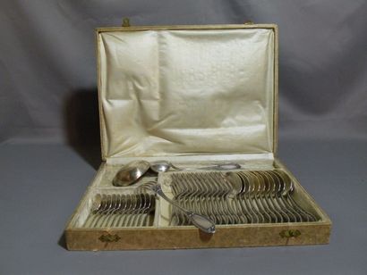 Ménagère en métal argenté Louis XVI, modèle...