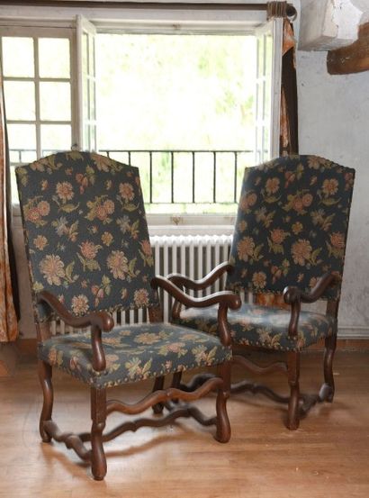 Paire de fauteuils os de mouton d'époque...