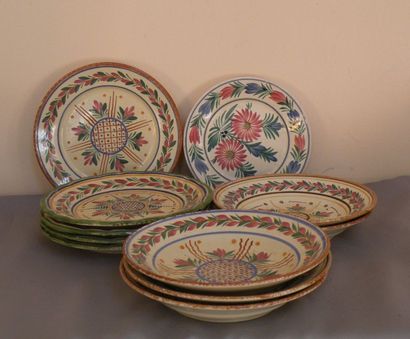ORION- Quimper
Onze assiettes plates en ...