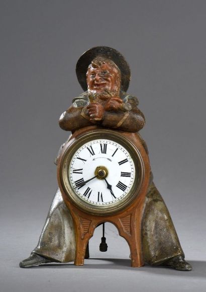 Petite pendule en régule en forme de marin...