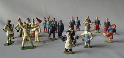 Plomb creux. Lot de 9 Marins, 6 Corvée, 9...
