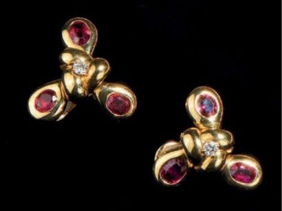 VERNEY

Paire de clips d'oreille en or jaune...