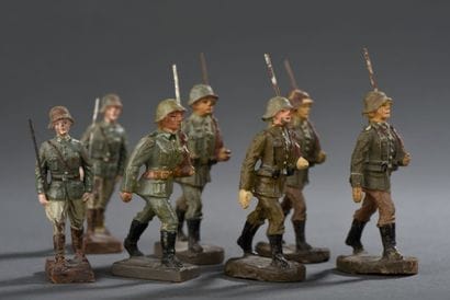Composition. Lot de 6 Soldats allemands au...