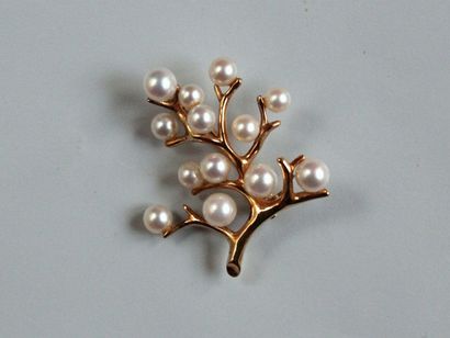 Broche en or jaune 14ct en forme d'arbre...