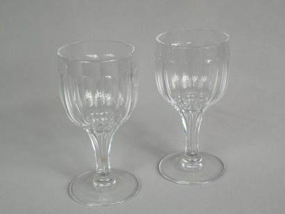Suite de verres à vin en cristal du XIXe...