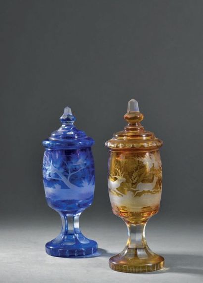 Deux pokals en cristal de Bohême à décor...
