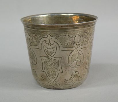 Cul rond en argent par Jean Joachim Jouette,...