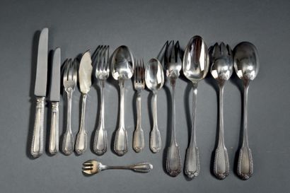 Ménagère de couverts en argent par Boulenger
Les...