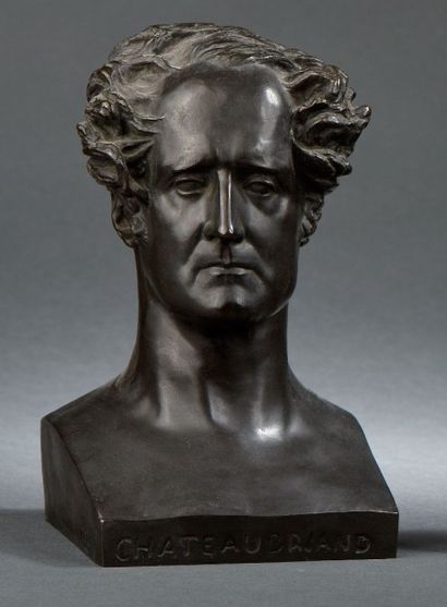 d'après DAVID d'ANGERS

Buste de Chateaubriand
Bronze....