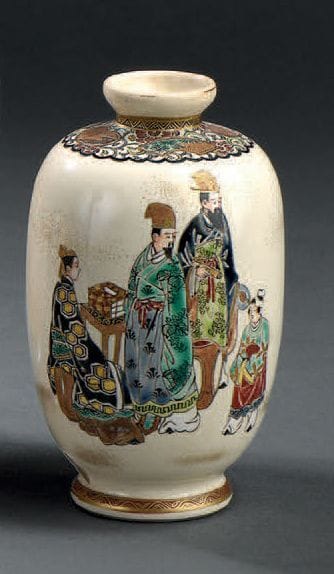 Petit vase en faïence Satsuma
Japon, début...