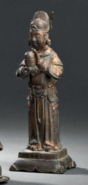Statuette de dignitaire en bronze laqué
Chine,...