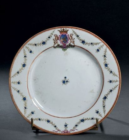 Assiette en porcelaine de la Compagnie des...