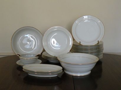 Service de table en porcelaine blanche de...