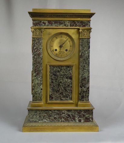 Pendule borne du début du XIXe siècle, signée...