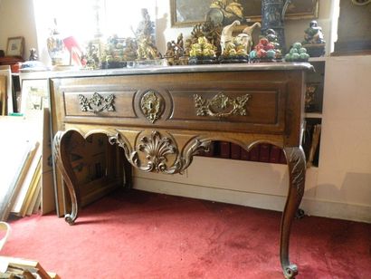 Commode pantalonnière du sud-est de la France...