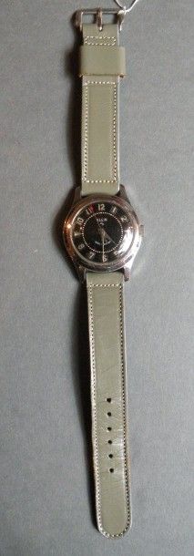 ELGIN, vers 1940

Montre-bracelet en acier....