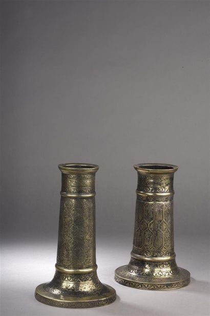Deux porte-lampe ou Mash'al
Iran, circa 1600,...