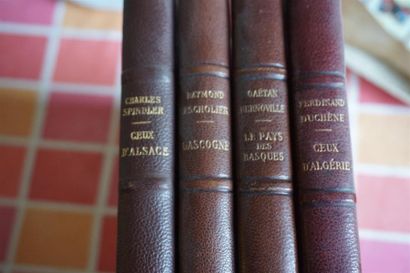 Quatre livres dans un coffret 