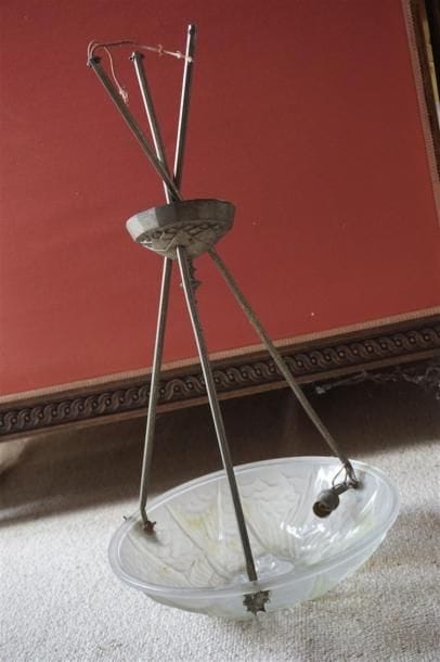 Suspension en verre opalin. 1930.						