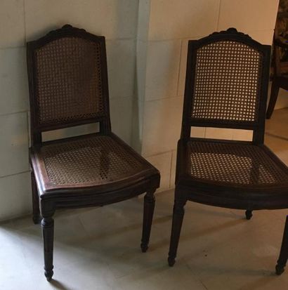 Paire de chaises en bois naturel d'époque...