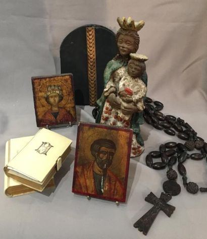 Lot d'objets de piété comprenant 3 icônes,...