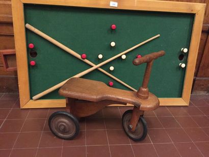 Billard et deux tables de bridge. On y joint...