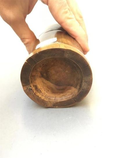 POT A PINCEAUX en bambou sculpté
Chine, XIXe...