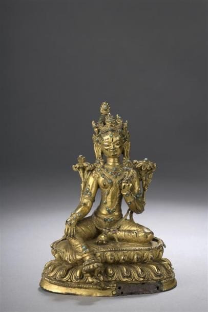 STATUETTE DE TARA VERTE en bronze doré et...