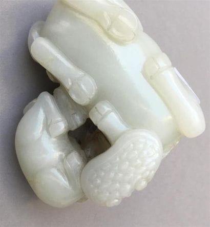 Groupe en jade blanc sculpté
Chine
Représentant...