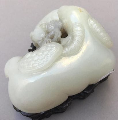 Groupe en jade blanc sculpté
Chine
Représentant...