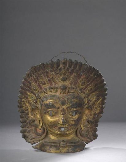 MASQUE de Bhairava en cuivre repoussé et...
