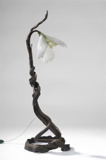 Émile GALLÉ (1846-1904)
Lampe Perce-Neige
Structure...