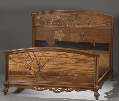 Émile GALLÉ (1846-1904)
Lit aux Ombelles
En...