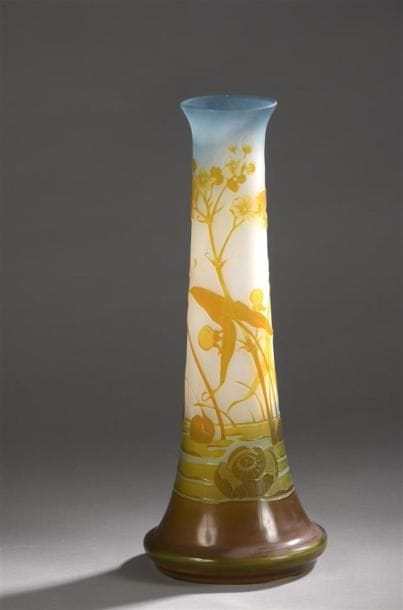 Émile GALLÉ (1846-1904)
Vase aux Libellules
De...