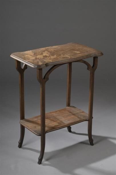 Émile GALLÉ (1846-1904)
Petite table d'appoint
Double...
