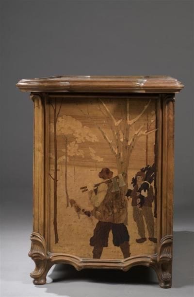 Émile GALLÉ (1846-1904)
Coffre à bois aux...