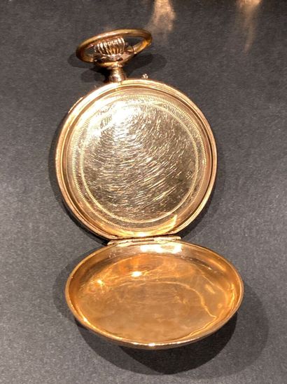 Montre de gousset or jaune 750 ‰ monogrammée...