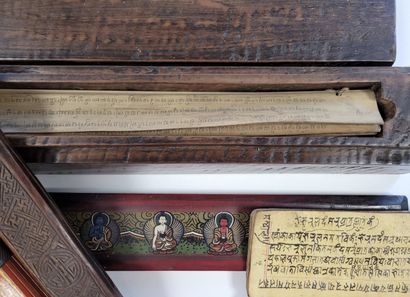 Set of 4 ornaments, Tibet or Nepal, 20th...