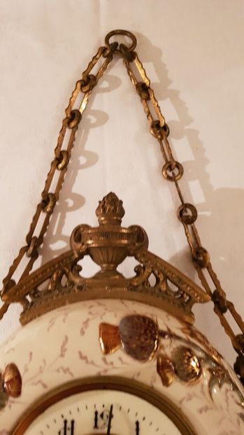 Wall clock in gilt bronze, enamelled box...