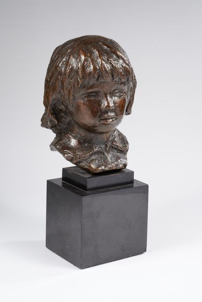 School of the XXth century 
Bust of Coco
Proof...