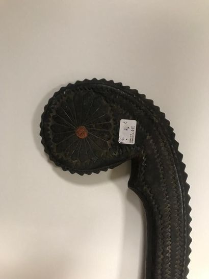 Lot including :
Bronze horse
Wooden spoon...
