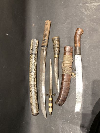 JAPAN Wakisachi with its knife (tsuba missing)...