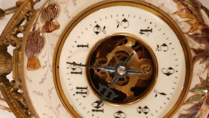 Wall clock in gilt bronze, enamelled box...