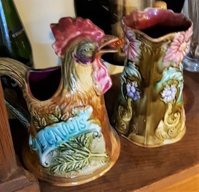 Lot of barbotine pitchers with zoomorphic...