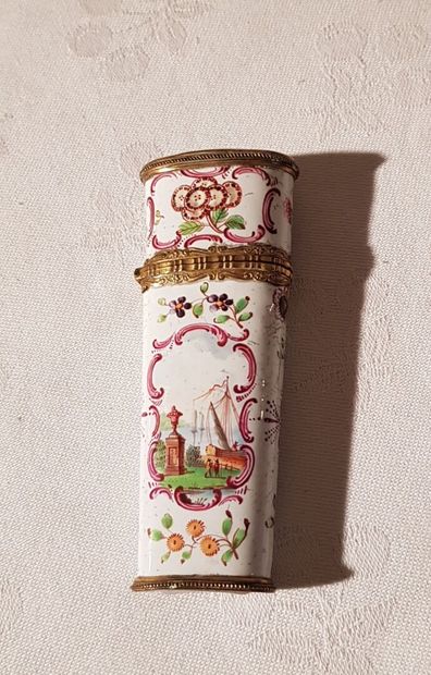 Sewing kit case box, mounted in gilded metal....