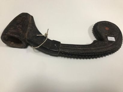 Lot including :
Bronze horse
Wooden spoon...